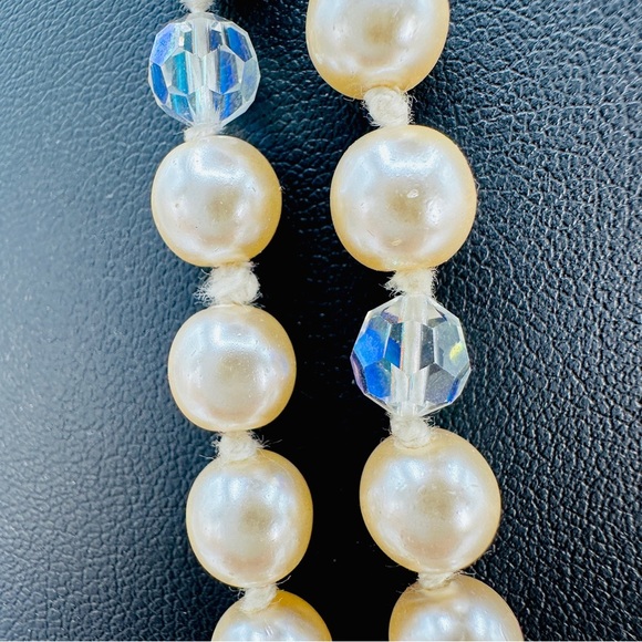 Vintage Glass Pearl Necklace Aurora Borealis Faceted Crystals Knotted Opera 52” - Picture 2 of 11